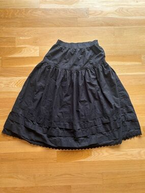 Doen Sebastiane Skirt in Black